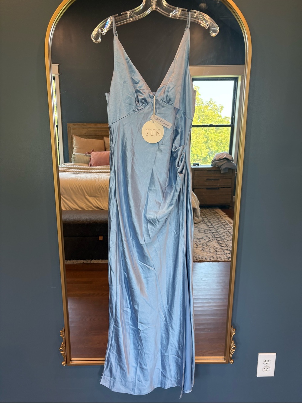 Here Comes The Sun Blue Maxi Satin Women’s Medium NWT